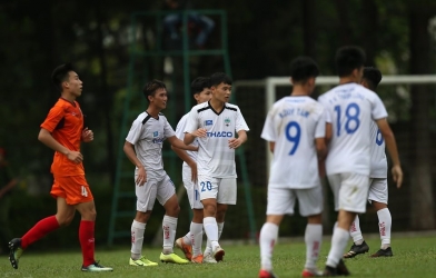 Đàn em Công Phượng hủy diệt đối thủ 3 bàn không gỡ