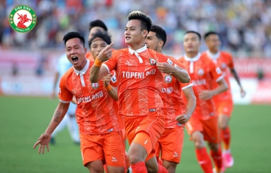 Tấn Tài bất lực trong ngày Long An tạo ra 'địa chấn' ở thánh địa Quy Nhơn