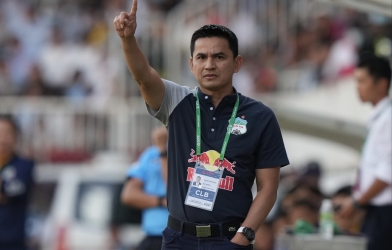 Kiatisak: 'Tôi không quan tâm nhiều đến đội nào thắng'