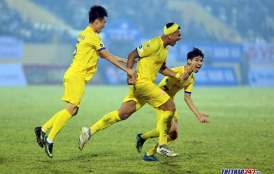 Thắng kịch tính, Nam Định mơ tới cuộc đua vô địch