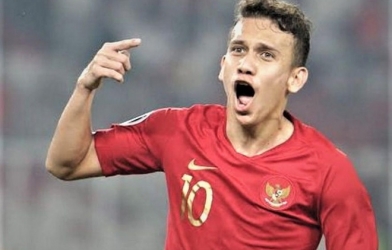 'Thần đồng Indonesia' rơi vào cảnh dở khóc dở cười trước trận gặp ĐTVN