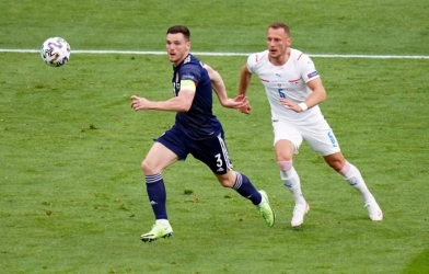 VIDEO: Sao Liverpool bất lực trước thủ thành đối phương