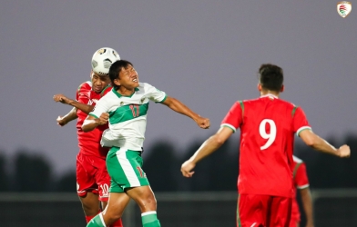 Đội bóng Tây Á tập huấn châu Âu, sẵn sàng chờ đấu Việt Nam