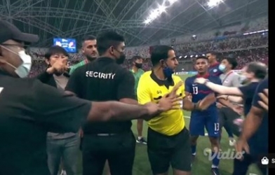 HLV Indonesia 'hành động bất ngờ' với trọng tài sau tuyên bố ủng hộ Việt Nam được hưởng penalty