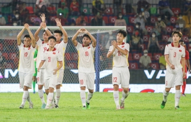 CĐV Thái Lan 'phục sát đất' với chiến thắng quả cảm của U23 Việt Nam