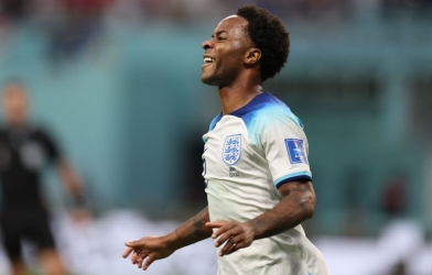Gia đình gặp nguy hiểm khiến Sterling phải rời tuyển Anh giữa World Cup 2022