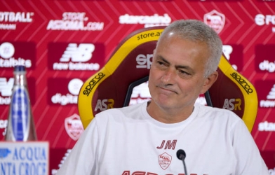 HLV Jose Mourinho ‘chơi lớn’ sau khi AS Roma chiến thắng
