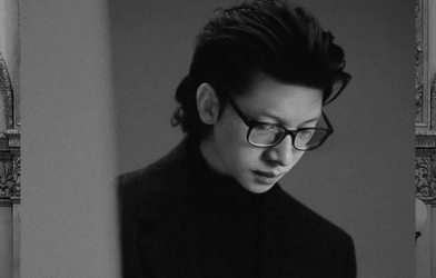 Bất ngờ trước hình ảnh 'soái ca Bomman' xuất hiện trong poster của hãng thời trang nổi tiếng Prada