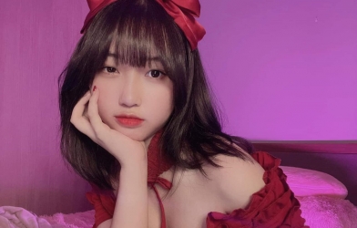 Giữa bão scandal, bạn gái của Sena liên tục bị cộng đồng mạng vào 'cà khịa'