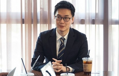 LMHT: Giám đốc của T1 hé lộ nguyên nhân đằng sau việc sa thải hai HLV Daeny và Zefa