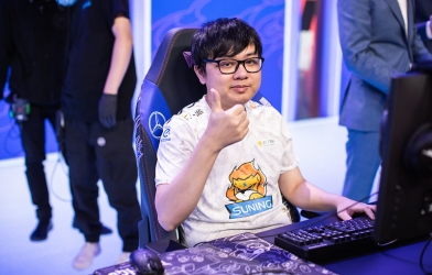 SofM bật 'mode try hard', leo top 5 Thách Đấu Hàn chỉ trong vòng 1 đêm