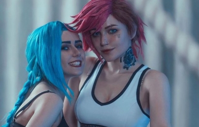 Ngắm màn cosplay Jinx và Vi từ những nữ coser người Nga xinh đẹp