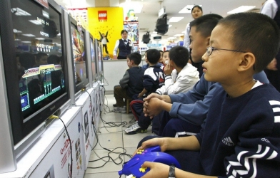Trung Quốc thắt chặt việc quản lý trẻ em chơi game trong dịp Tết