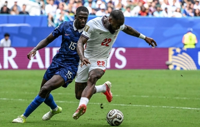 Pháp mất sạch sau lời hứa đặc biệt dành cho Deschamps