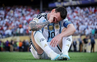 Thua chung kết World Cup, Messi mất luôn 2 danh hiệu cao quý