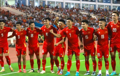 Truyền thông Thái Lan phản ứng gay gắt về thẻ đỏ của ĐT Việt Nam