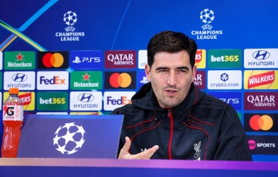 HLV Liverpool lên tiếng về tương lai nhà vô địch World Cup trước đại chiến Atletico