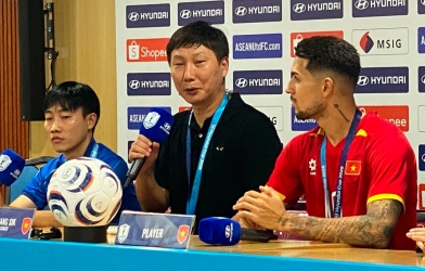 Báo Hàn gọi 'vua Việt Nam', đặt kỳ vọng cực lớn lên HLV Kim Sang-sik