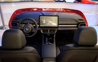 VinFast sẽ biến xe điện VF8 và VF9 thành 'phòng Karaoke di động'