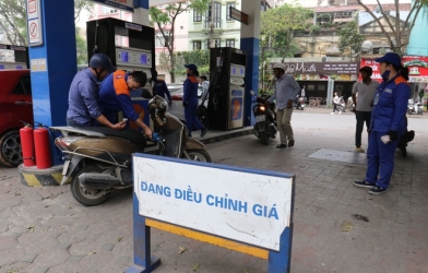 Giá xăng có thể giảm mạnh vào chiều nay 21/3