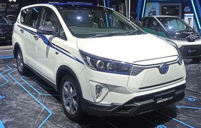 Bất ngờ xuất hiện phiên bản thuần điện Toyota Innova