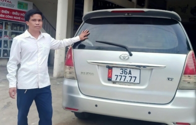 Chủ xe bốc trúng biển ngũ quý 7 khi mua Toyota Innova cũ