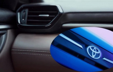 Mẫu SUV giá rẻ Toyota lộ ảnh nội thất cực 'xịn sò', gây áp lực cho Kia Sonet