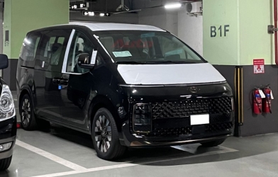 Hyundai Staria 2022 bản cao cấp có mặt tại Việt Nam, trang bị 'ngợp trời', 'đe nẹt' Kia Carnival