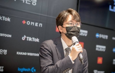 HLV Daeny của DWG KIA dương tính với COVID-19