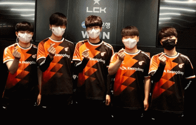 Trực tiếp LCK Mùa Hè 2022 hôm nay ngày 15/6: vòng bảng khởi tranh