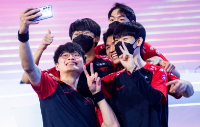 Lịch thi đấu CKTG Tốc Chiến ngày 24/6: đại chiến tranh vé vớt