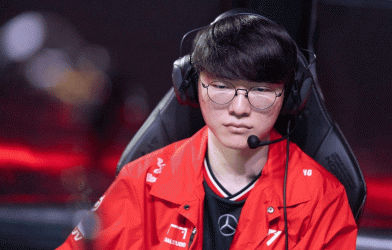 Gumayusi trở lại, T1 lập chiến công khó tin