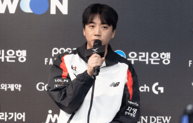 Bị hủy diệt chóng vánh, HLV KT Rolster phải thốt lên một điều