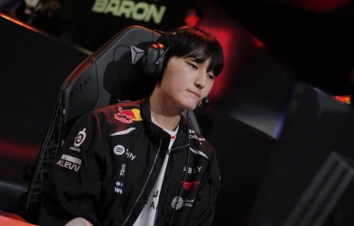 T1 nhận thất bại cay đắng