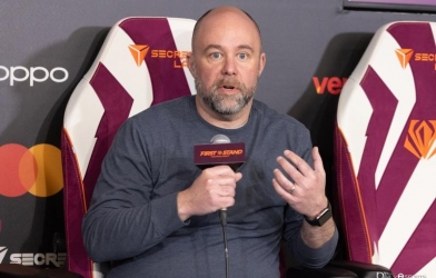 Khán đài FST 2026 bé hơn đám cưới, Riot nói gì?