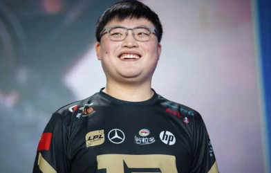 Uzi trở lại với vai trò mới