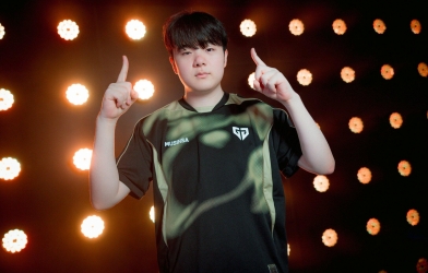 GEN hủy diệt JDG, khẳng định vị thế ứng viên vô địch