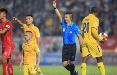 VFF ra phán quyết về trọng tài ở trận đại chiến HAGL - Nam Định