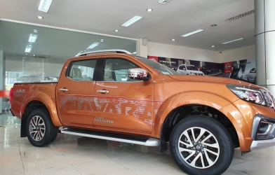 Đối thủ của Ford Ranger giảm 50% phí trước bạ, giá chỉ từ 611 triệu đồng