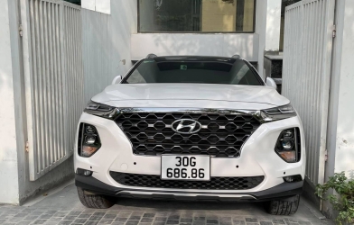 Rao bán Santa Fe biển số 686.86 hơn 3 tỷ, chủ xe bị dân mạng chê cười