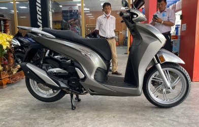 Cận cảnh Honda SH 350i vừa về Việt Nam, giá bán gây bất ngờ
