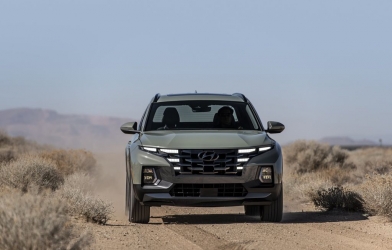 Đối thủ của Ford Ranger ra mắt với nội thất như xe sang