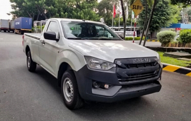 Ra mắt bán tải giá rẻ chỉ 399 triệu đồng, đấu Ford Ranger