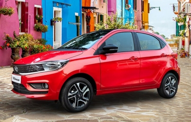 Mẫu ô tô cỡ nhỏ siêu rẻ vừa ra mắt, giá chỉ bằng một nửa Kia Morning