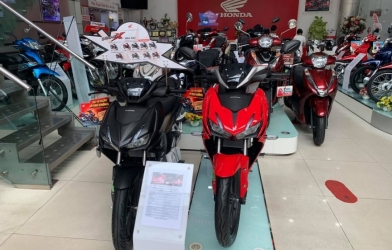 Honda Winner X giảm 4 triệu đồng, giá cực rẻ cạnh tranh Exciter 155