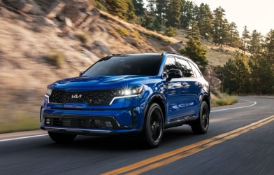 Kia Sorento 2022 ra mắt: tăng giá bán, thêm trang bị đấu Hyundai Santa Fe