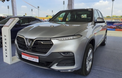 Loạt ô tô giảm giá mạnh nhất tháng 10: nhiều xe “hot” chạm đáy