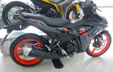 Yamaha Exciter 155 VVA bản giới hạn cực đẹp về đại lý, cạnh tranh Winner X