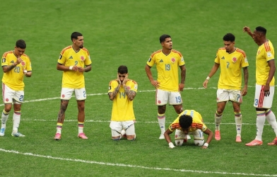 Colombia gục ngã trong biển áo vàng: Khi cảm xúc không thể biến thành bàn thắng