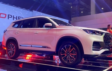 Thêm siêu phẩm SUV cỡ C sắp về Việt Nam khiến CX-5, CR-V lo “sốt vó”